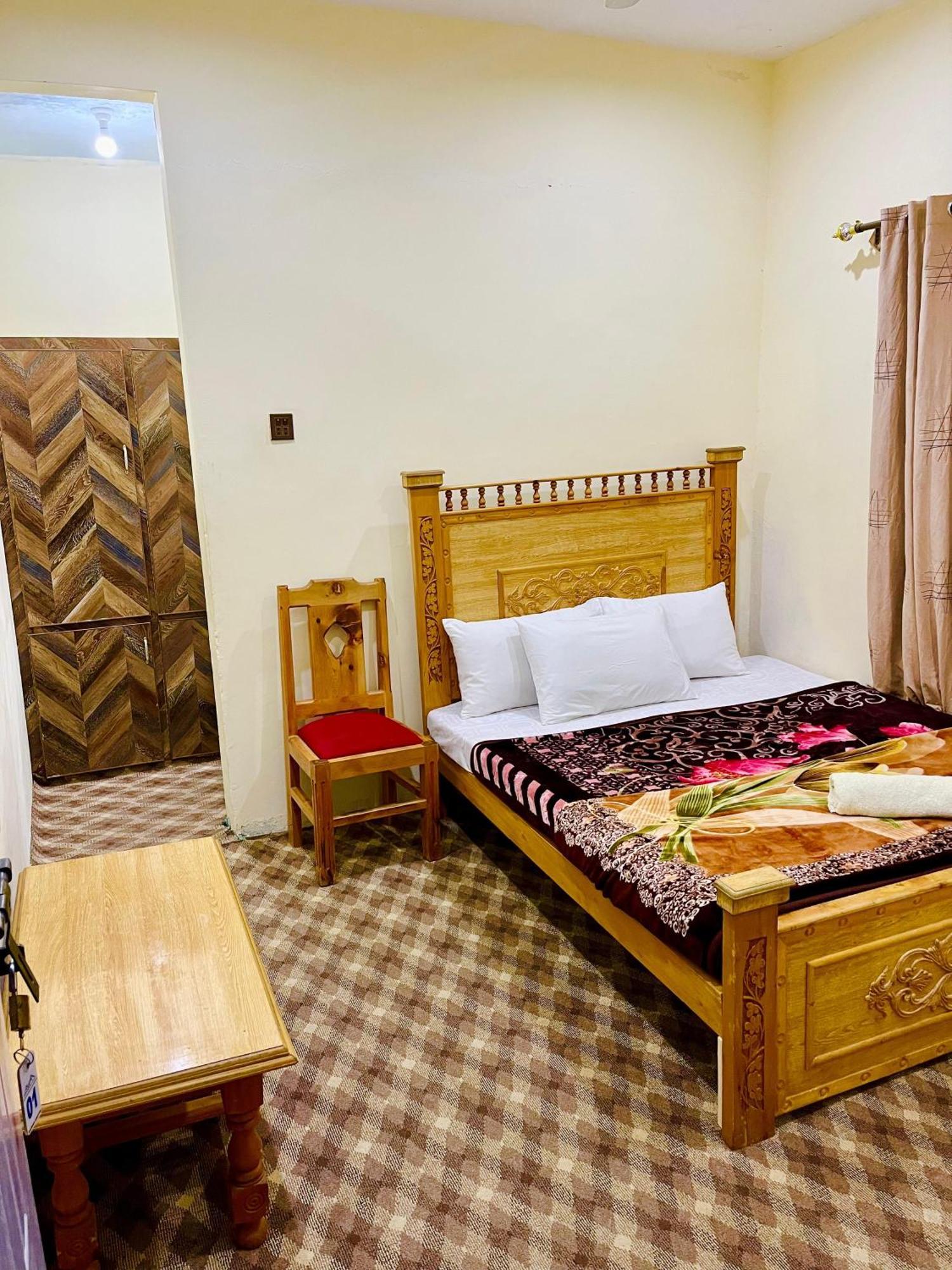 Manokur E Basa Hotel Minapin Buitenkant foto